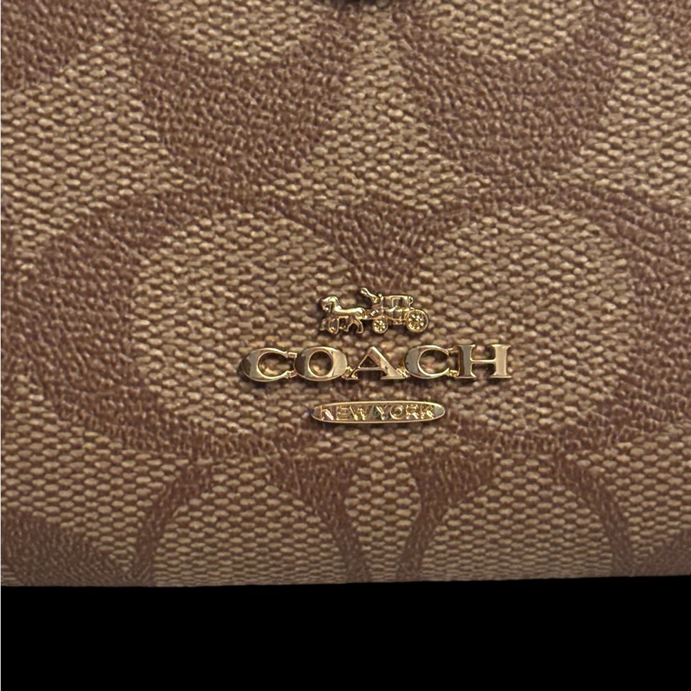 Coach Signature Canvas Bifold Wallet Pristine - Picture 2 of 15
